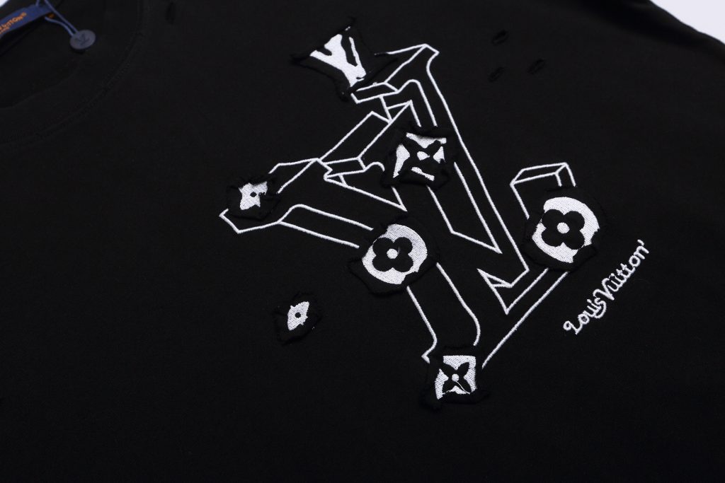 ルイヴィトン Louis Vuitton クルーネックTシャツ T-Shirt シャツ 半袖Tシャツ メンズTシャツ 白/黒 刺繍シャツ 2色 - 画像 6
