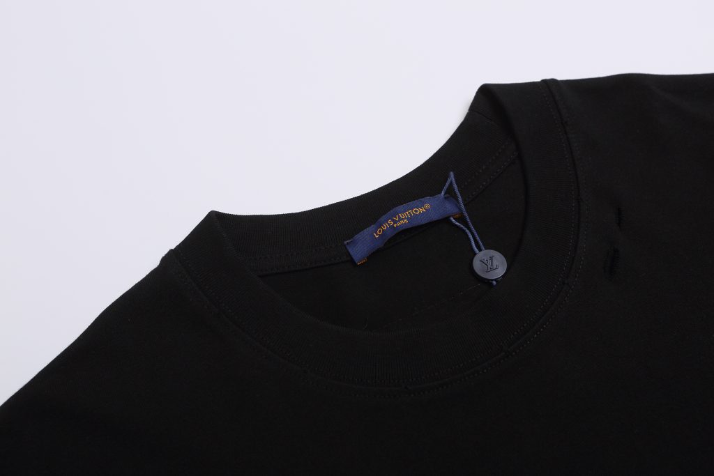 ルイヴィトン Louis Vuitton クルーネックTシャツ T-Shirt シャツ 半袖Tシャツ メンズTシャツ 白/黒 刺繍シャツ 2色 - 画像 5