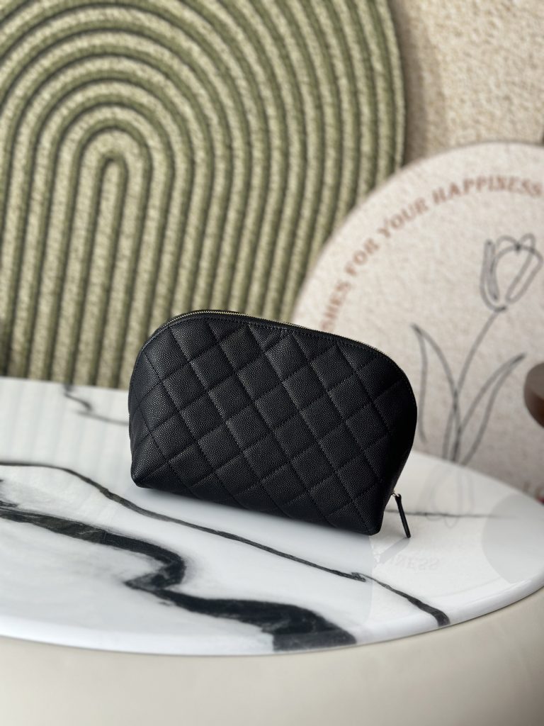 レア！シャネル　Chanel　クラシックマトラッセポーチ　ポーチ　レディース　クラッチ　ブラック　CCロゴ - 画像 2
