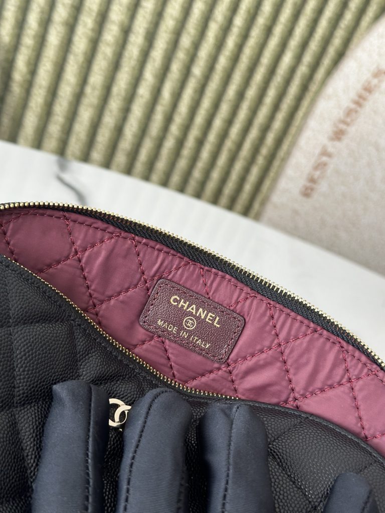 レア！シャネル　Chanel　クラシックマトラッセポーチ　ポーチ　レディース　クラッチ　ブラック　CCロゴ - 画像 6