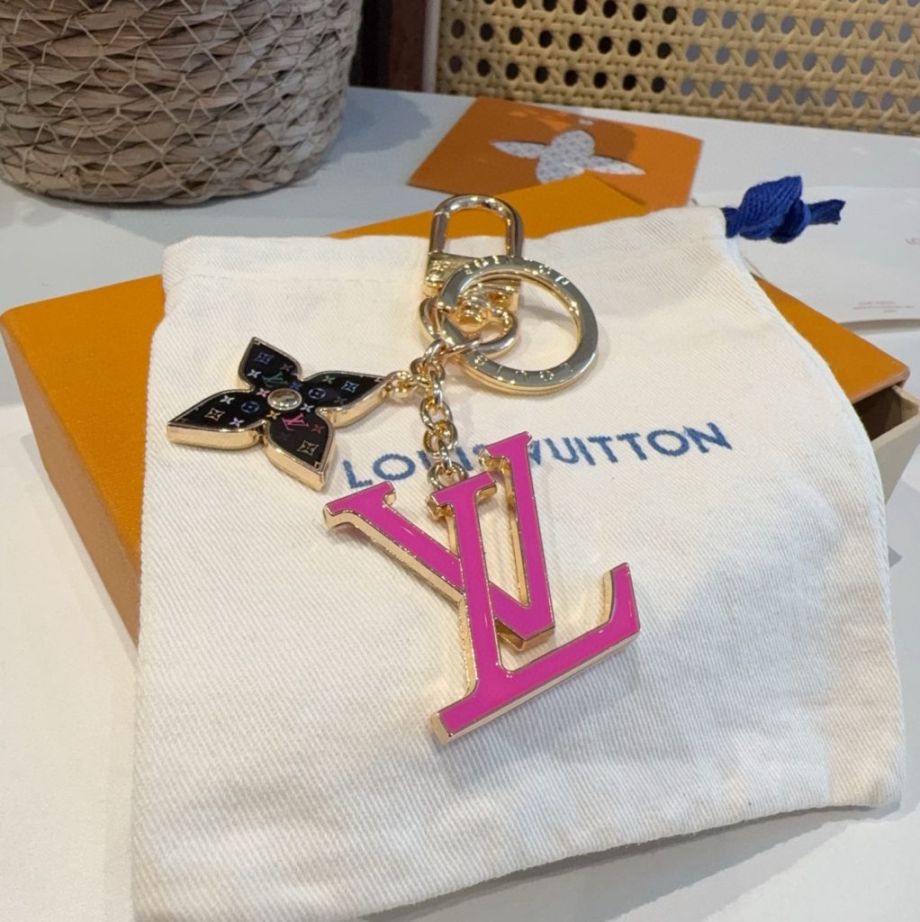 かわいい Louis Vuitton× 村上隆 ルイヴィトン キーホルダー LVスーパーフラット モノグラム key ring - 画像 4