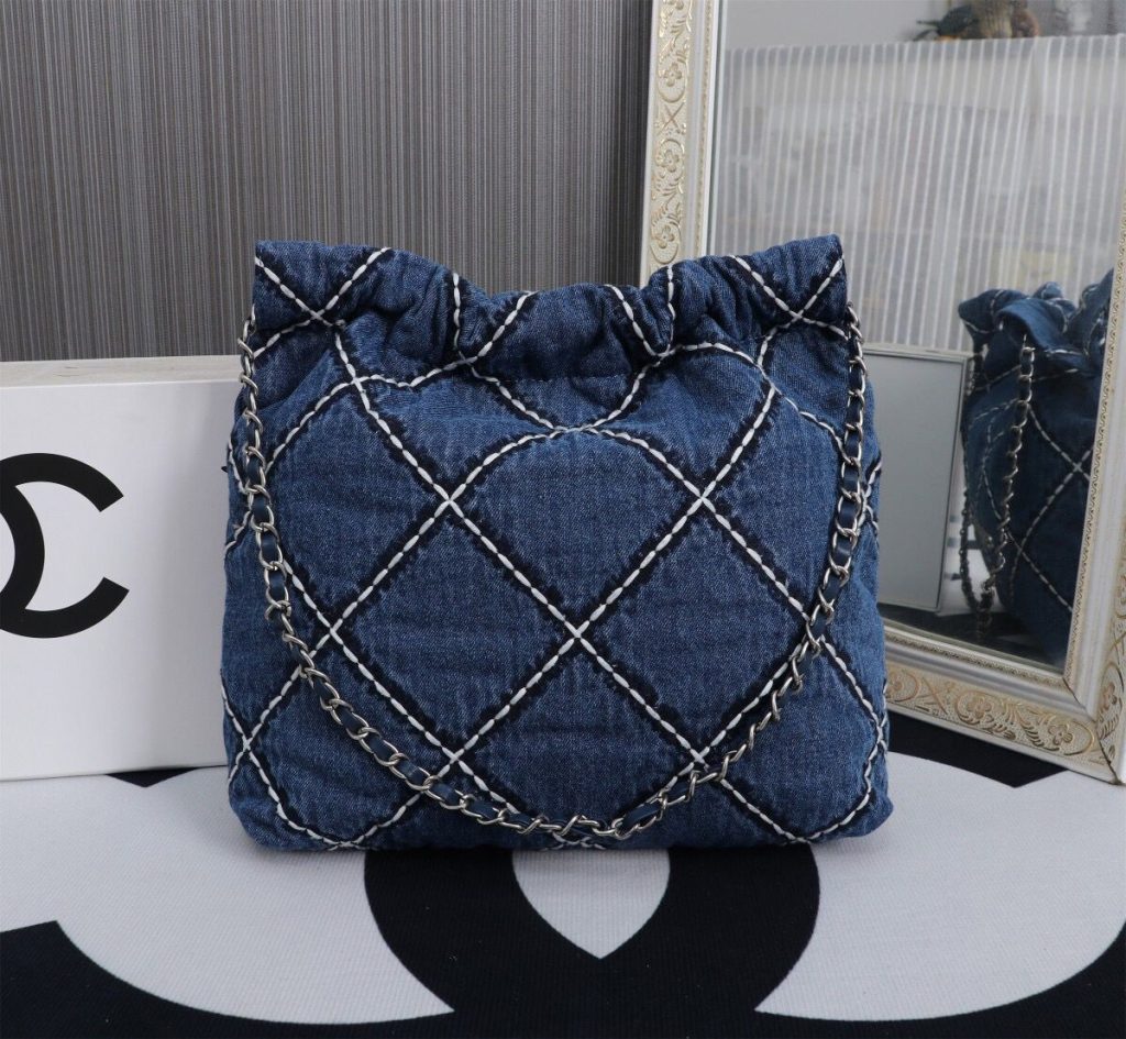 CHANEL新作　シャネル22バッグ　デニム　ロゴ　トートバッグ　ハンドバッグ　肩がけレディースバッグ　スモールサイズ - 画像 2