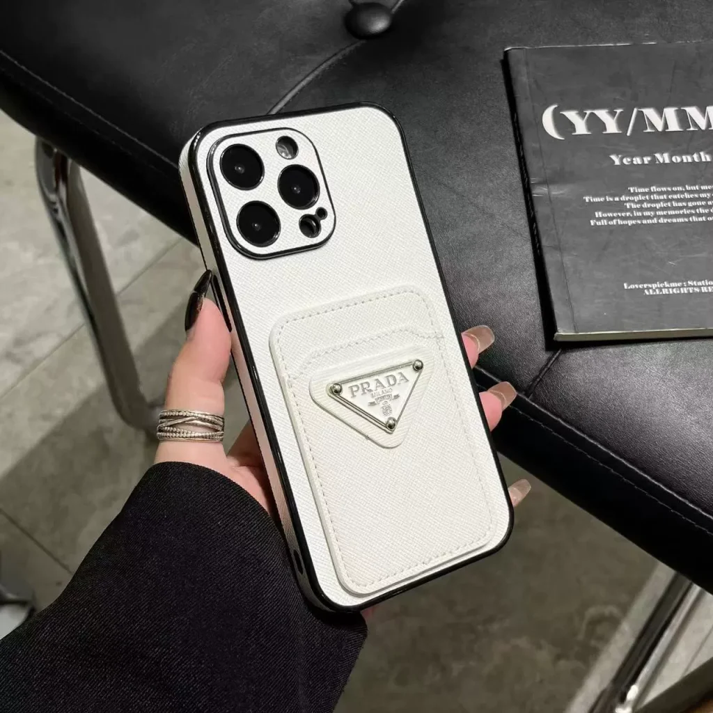 iPhoneケースプラダ マルチポケットスマホケース 1色入 財布・小物｜毎日にカード収納を写真で確認 - 商品画像 5