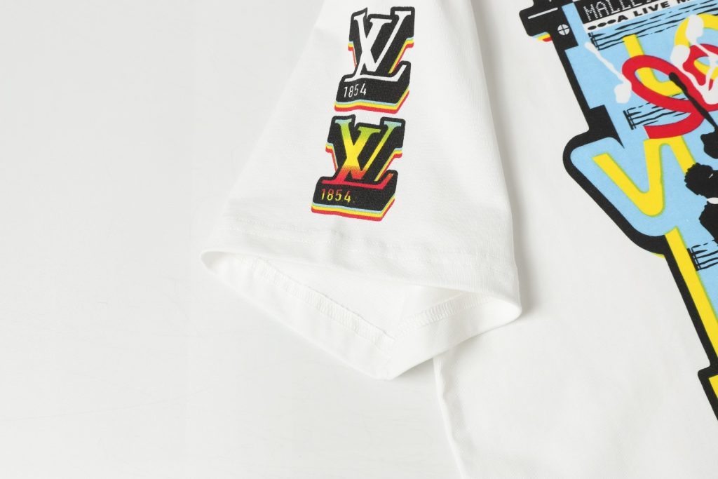 ルイヴィトン　Louis Vuitton　半袖シャツ　Ｔシャツ　ホワイト　T-Shirt　クルーネック　プリントシャツ - 画像 5