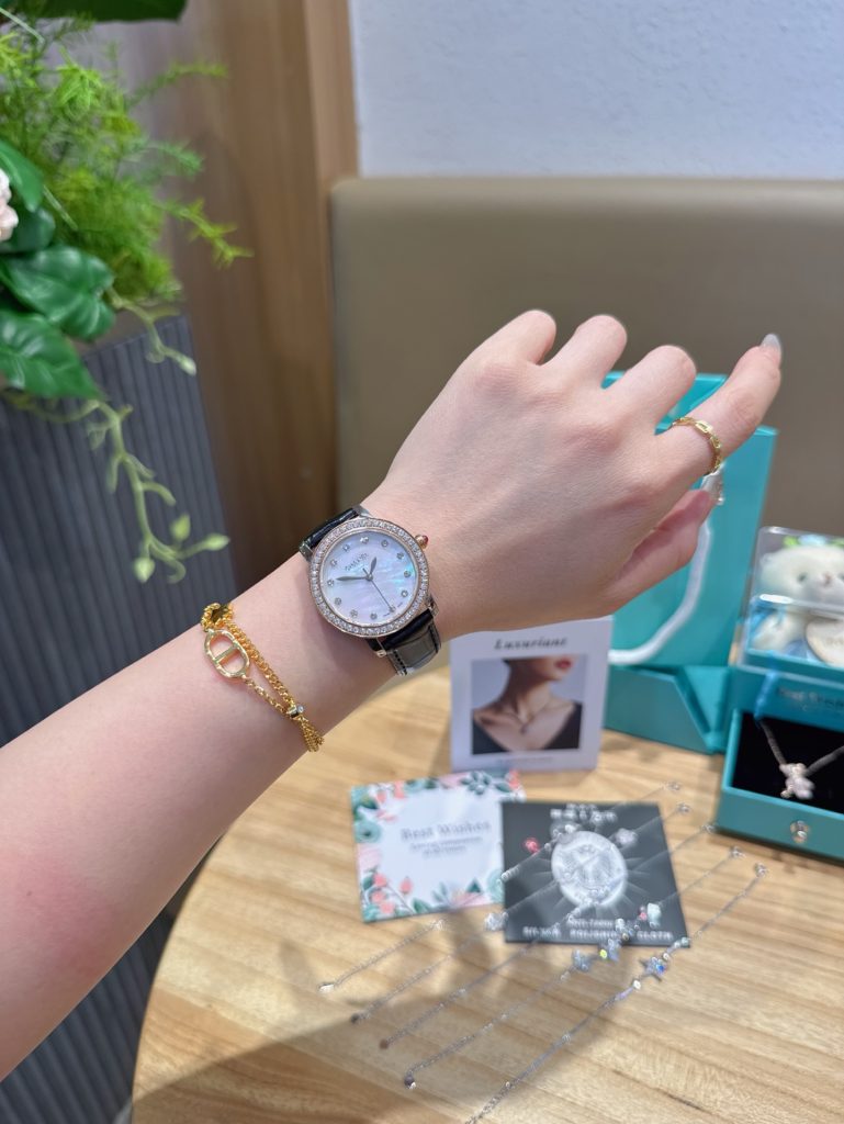 Chanel シャネル【新作入荷】570 高品質モデル✨ 9点画像付きで安心🛒 今すぐゲット🎯 限定価格💖 満足保証⭐ - 画像 2