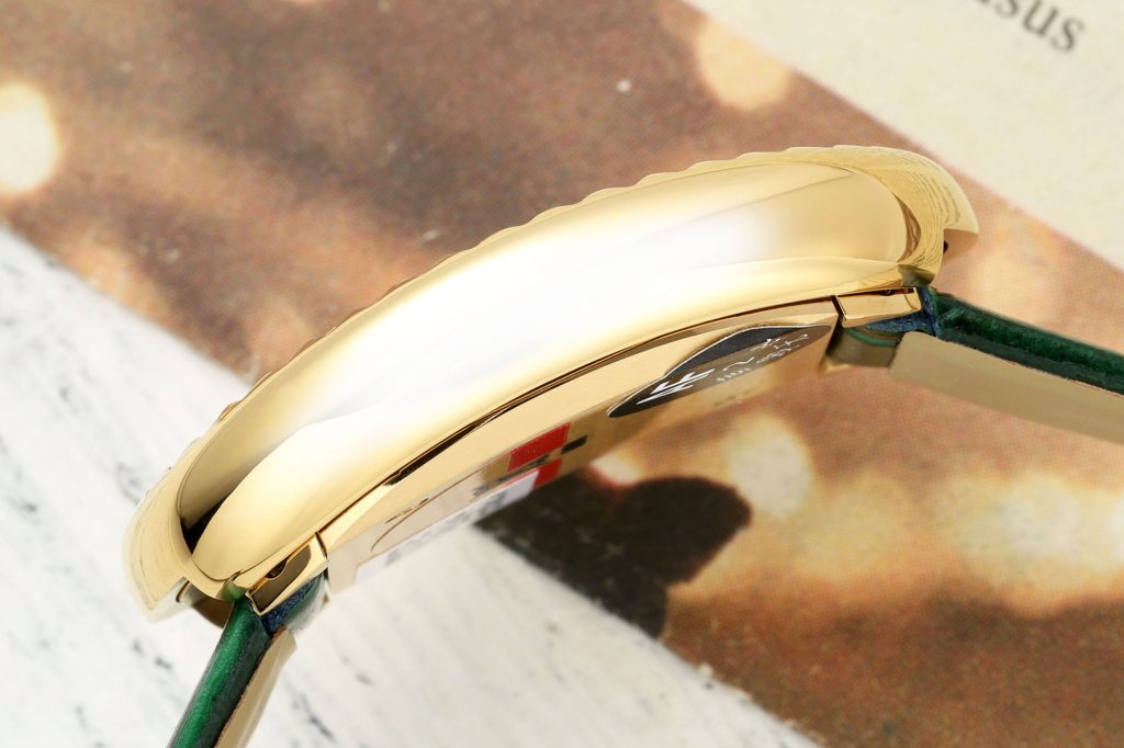 Cartier カルティエ✨【Cartier サントス 100】✨ 高級腕時計 メンズ 人気モデル 💎 ラグジュアリー ギフト 🎁 贈答用に最適 ⌚ - 画像 6