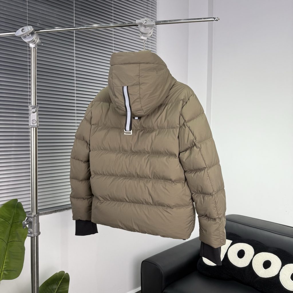 CANADA GOOSE（カナダグース）【超目玉✨】カナダグース ダウンフード付きロングコート 防寒 レディース 高級ダウンジャケット🎀 秋冬必須アイテム🛒 - 画像 2