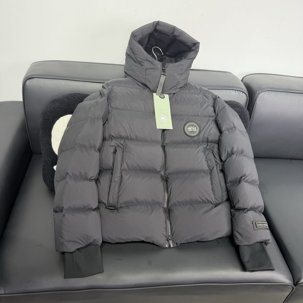 CANADA GOOSE（カナダグース）🖤【超目玉】カナダグース ダウンフィルコート レディース ロング丈 防寒 プレゼント🎁 大人気モデル✨ - 画像 4