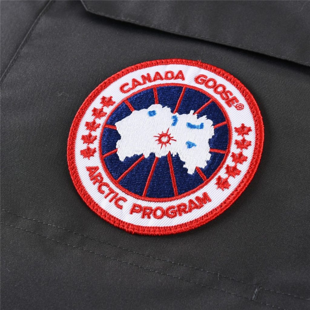 CANADA GOOSE（カナダグース）🛍️✨【】カナダグース ダウンブーツ レディース ロングコート 防寒 アウトドア 🧥❄️ - 画像 6