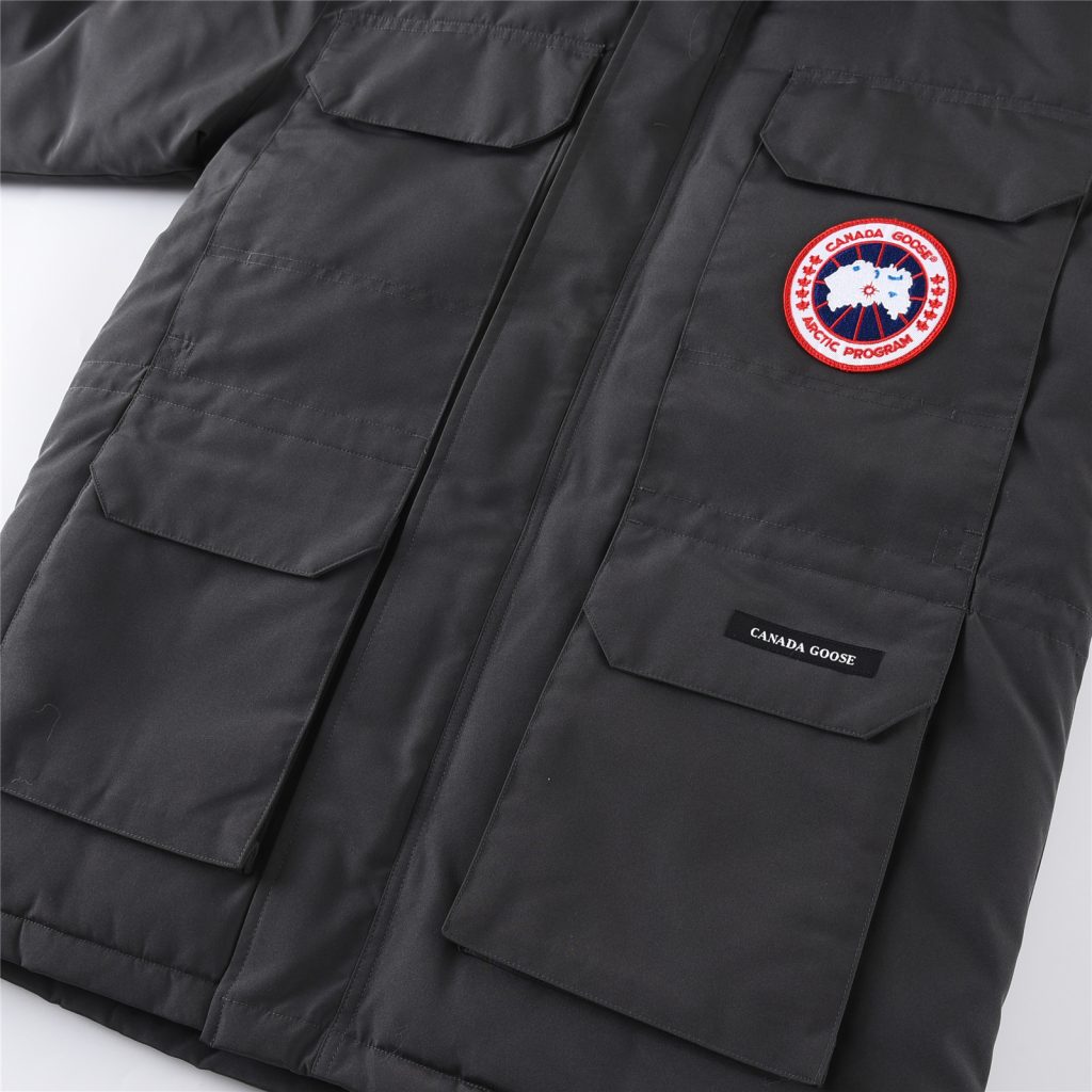 CANADA GOOSE（カナダグース）🛍️✨【】カナダグース ダウンブーツ レディース ロングコート 防寒 アウトドア 🧥❄️ - 画像 7