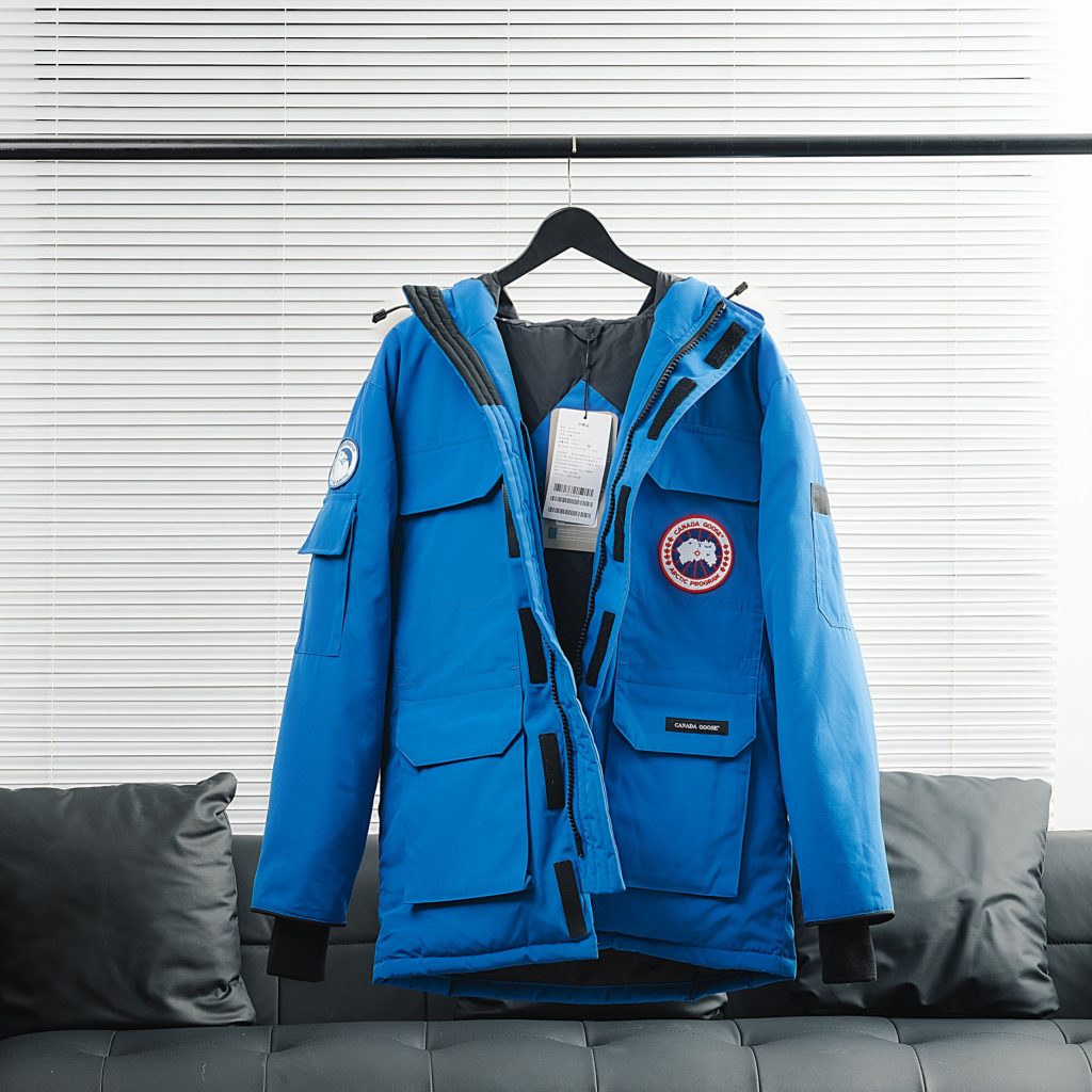CANADA GOOSE（カナダグース）【超目玉】カナダグース ダウンコート レディース ロングパーカ⭐️ 防寒 アウトドア 高級ブランド🛒 秋冬必須🎁 暖か抜群✨ - 画像 3