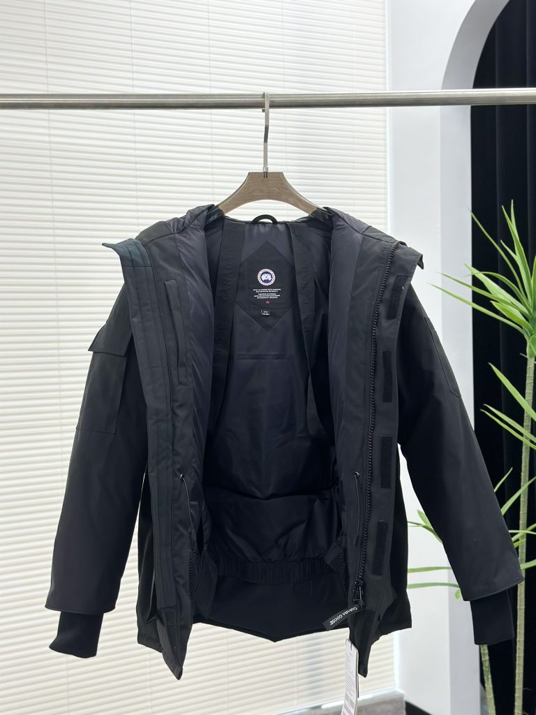 CANADA GOOSE（カナダグース）🛍️✨【超注目】カナダグース ダウンジャケット レディース ロングコート 防寒 アウトドア 🧥🦢 - 画像 3