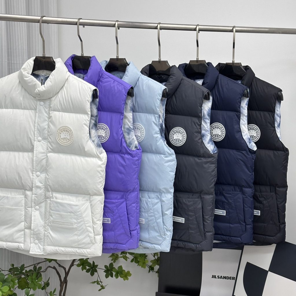 CANADA GOOSE（カナダグース）🛍️✨【】カナダグース ダウンベスト レディース 人気モデル 防寒 軽量 プレゼント🎁🧥 - 画像 2