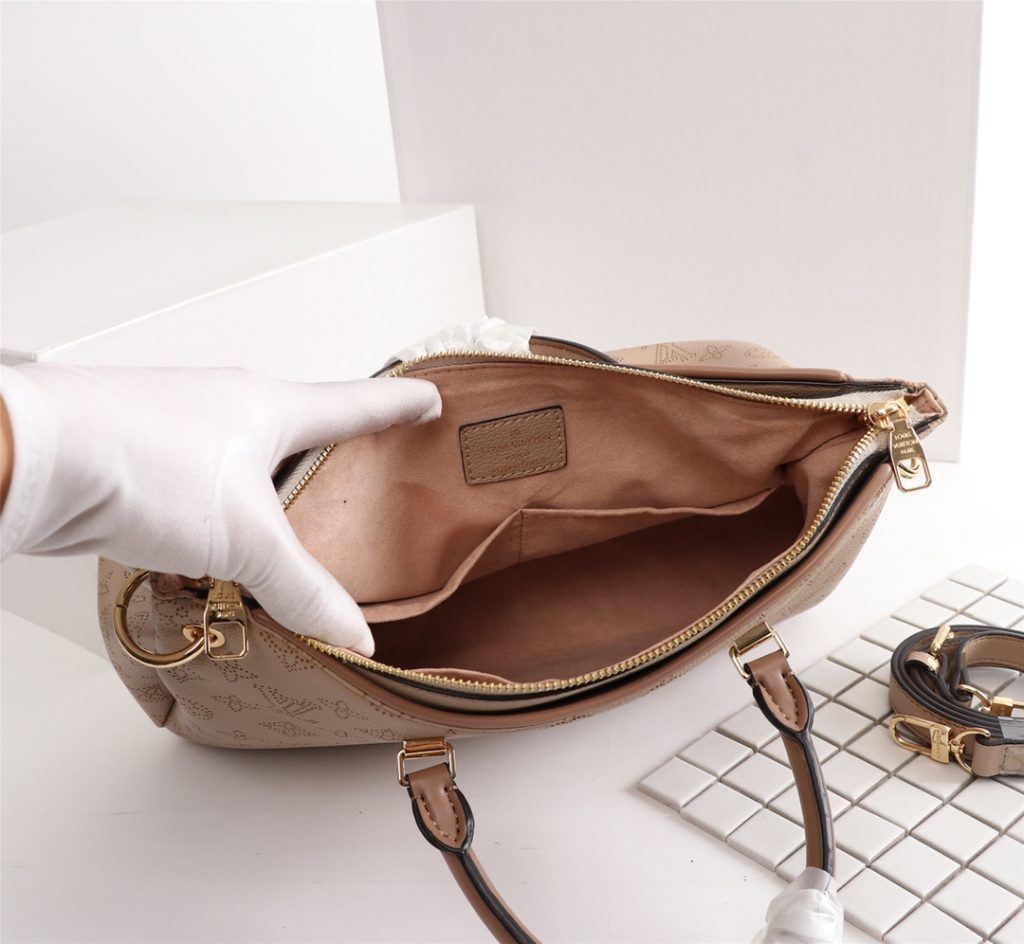 ルイ·ヴィトンパラス　Louis Vuitton　PALLAS　ベージュ　モノグラム　2WAYバッグ　レディース　カバン - 画像 4