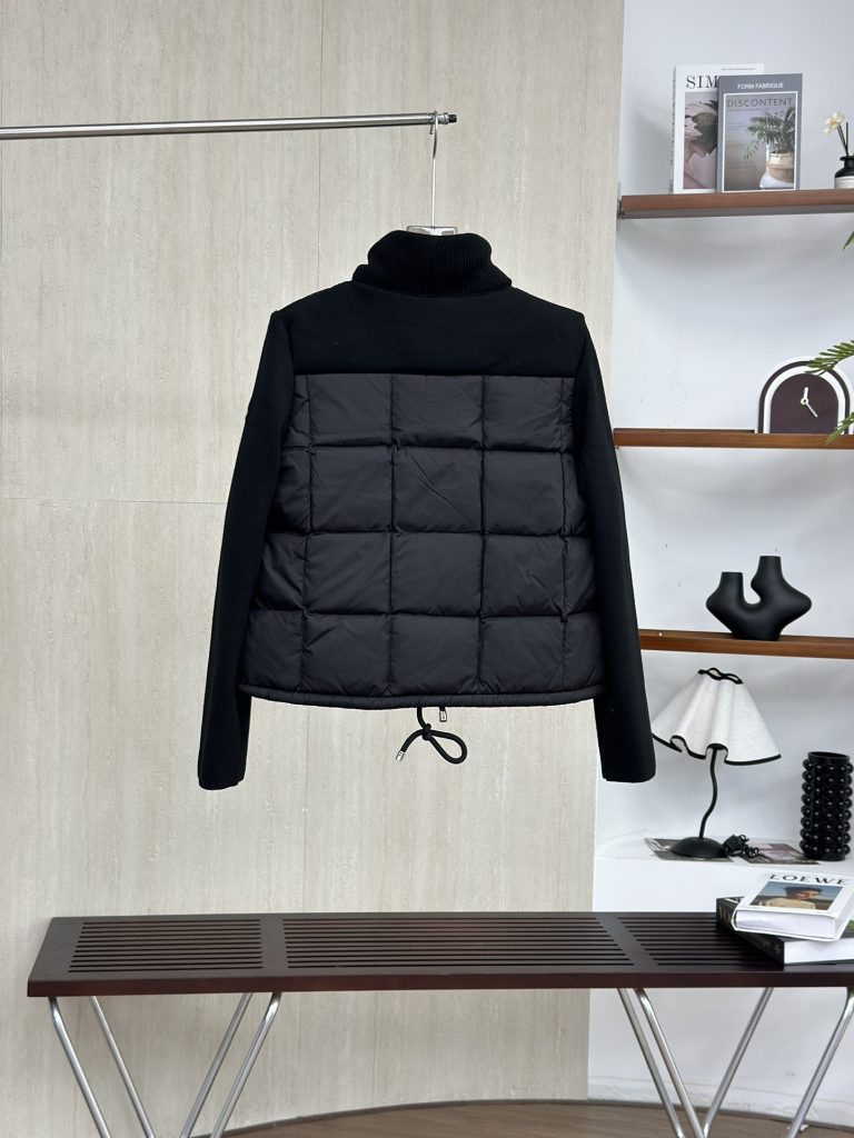 Moncler モンクレール【MONCLER】モンクレール ダウンジャケット レディース✨ 秋冬必須🎀 高級素材🌟 保温性抜群🛒 - 画像 4