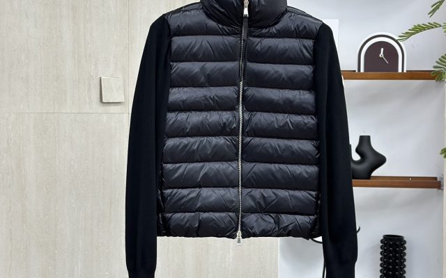 MONCLERのジャケットを予算内で探す前に見る写真のポイント
