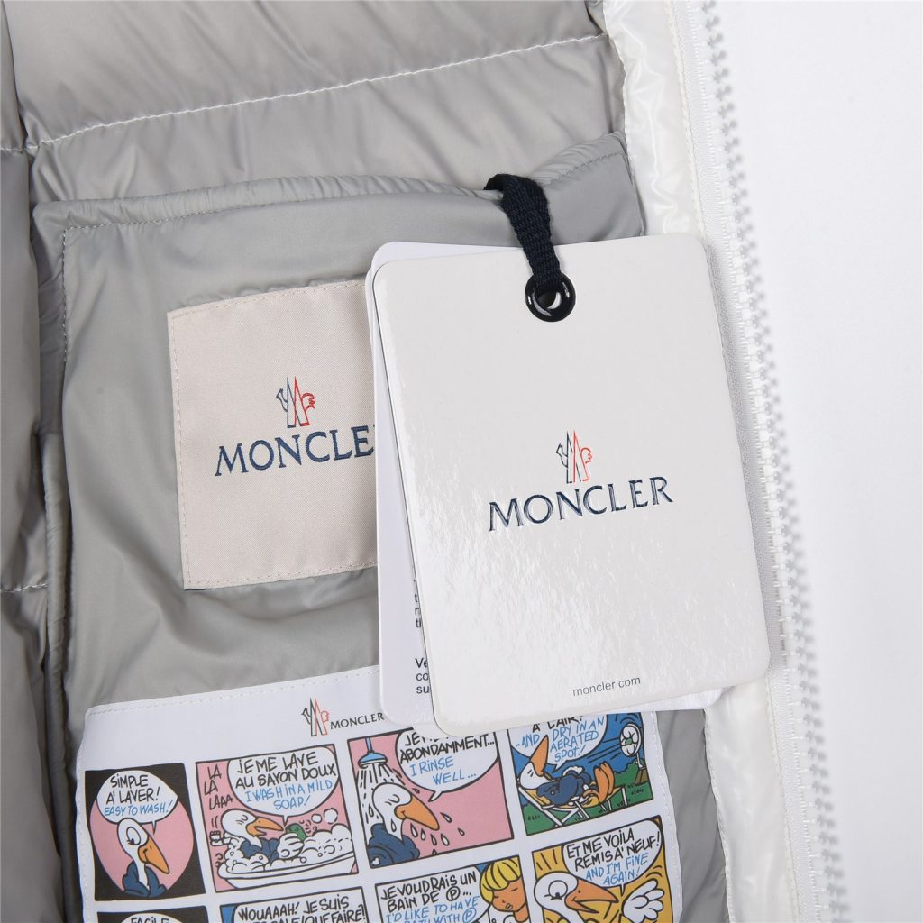Moncler モンクレール【新作】モンクレール ダウンジャケット レディース✨ 秋冬必須アイテム🕊️ 高級素材使用🎯 保温性抜群🔥 - 画像 8