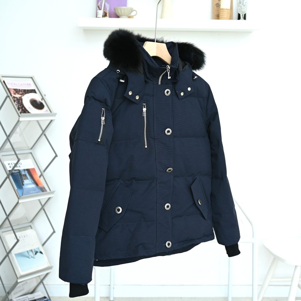 Moncler モンクレール【新作】モンクレール ダウンジャケット 秋冬コート レディース✨ 大人気のロング丈デザイン🎀 保温性抜群で軽量🕊️ プレゼントにも最適💝 - 画像 2