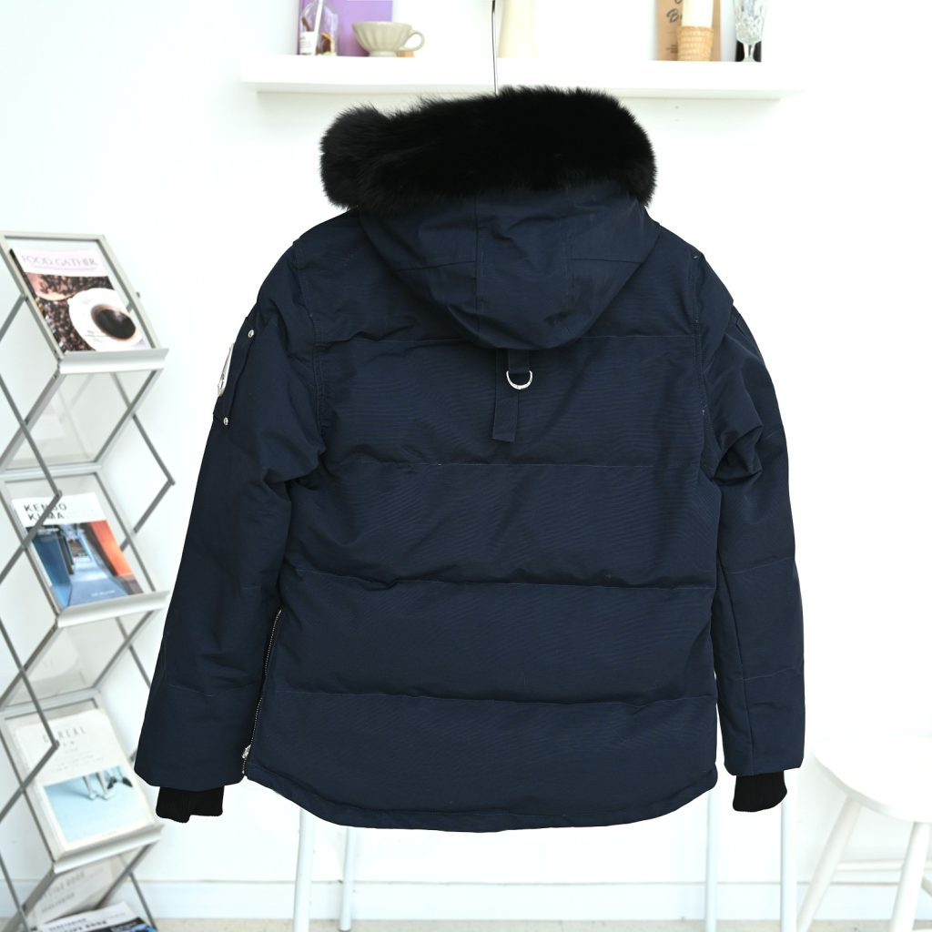 Moncler モンクレール【新作】モンクレール ダウンジャケット 秋冬コート レディース✨ 大人気のロング丈デザイン🎀 保温性抜群で軽量🕊️ プレゼントにも最適💝 - 画像 4