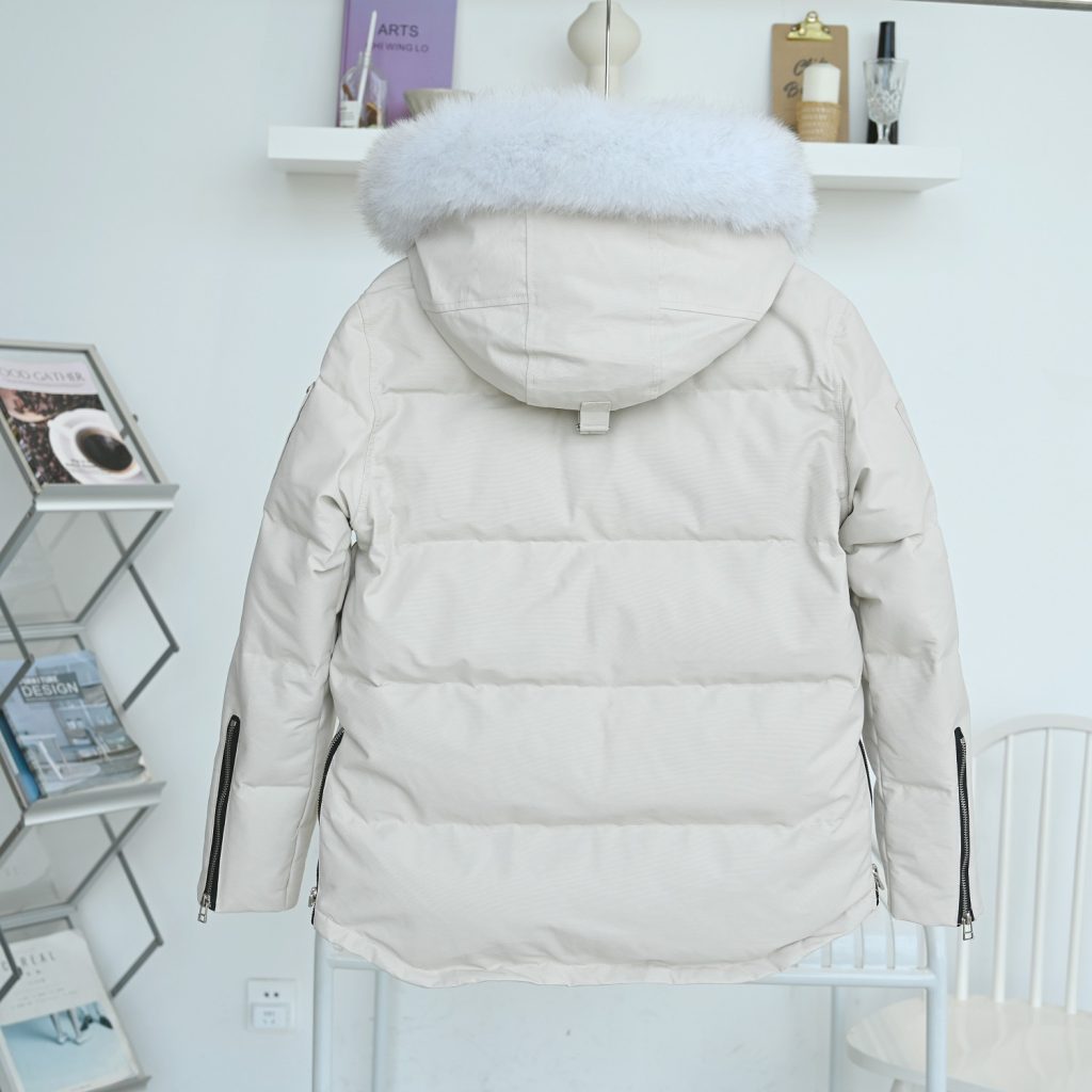 Moncler モンクレール【新作】モンクレール ダウンジャケット レディース✨ 秋冬必須アイテム🕊️ 高級素材使用🎯 保温性抜群 - 画像 4