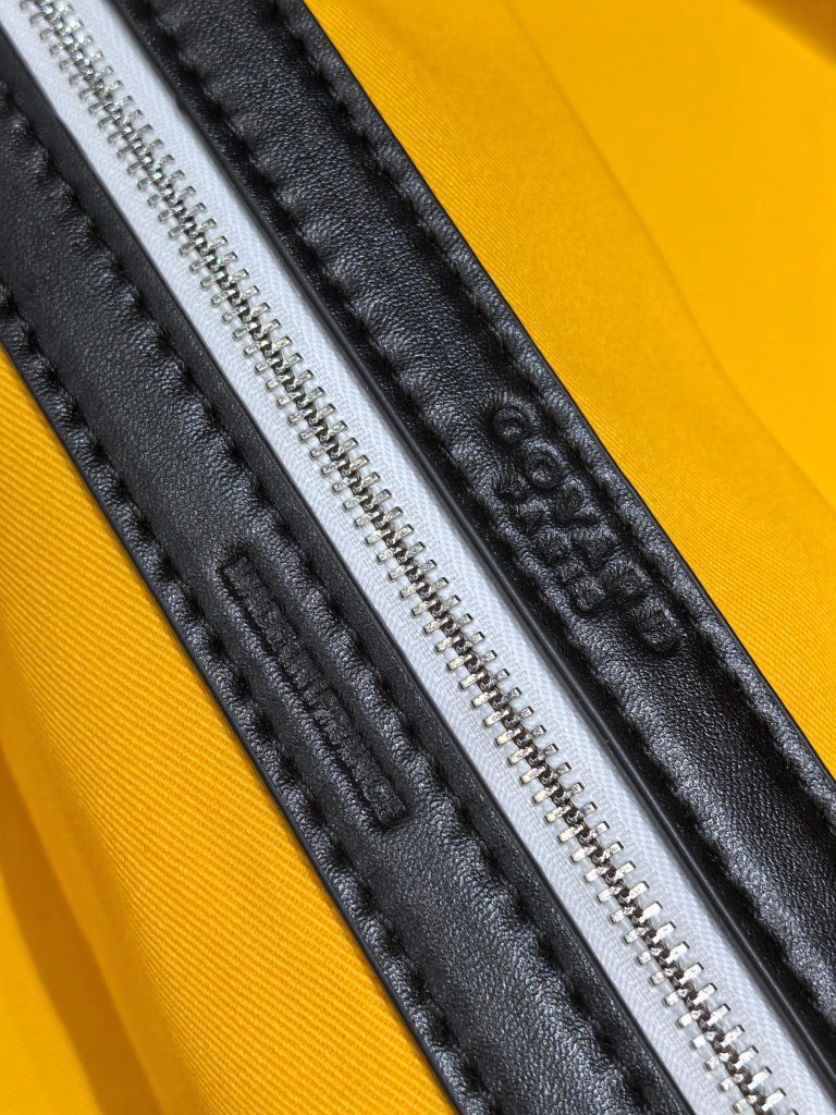 【ルイヴィトン】ミニトランク 小物収納ボックス モノグラムキャンバス ヴィンテージ風 上品な雰囲気 高級感のある逸品 - 画像 2