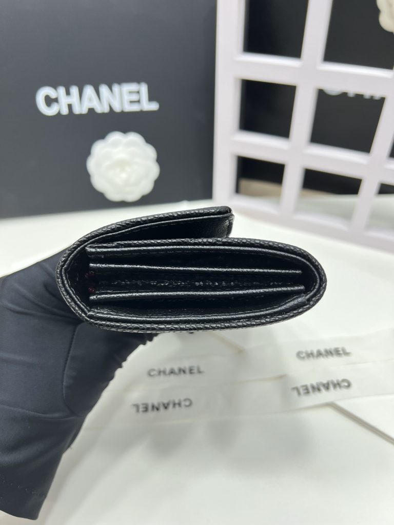 【シャネル】キャビアスキン 長財布 ココマーク金具 上品なブラックのレディースウォレット - 画像 5