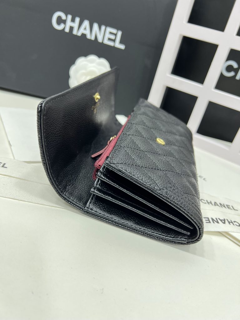 【シャネル】キャビアスキン 長財布 ココマーク金具 上品なブラックのレディースウォレット - 画像 6