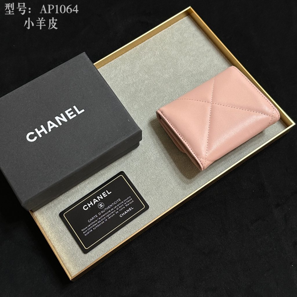 【シャネル】キャビアスキン 長財布 ココマーク金具 上品なブラック レディースウォレット - 画像 3