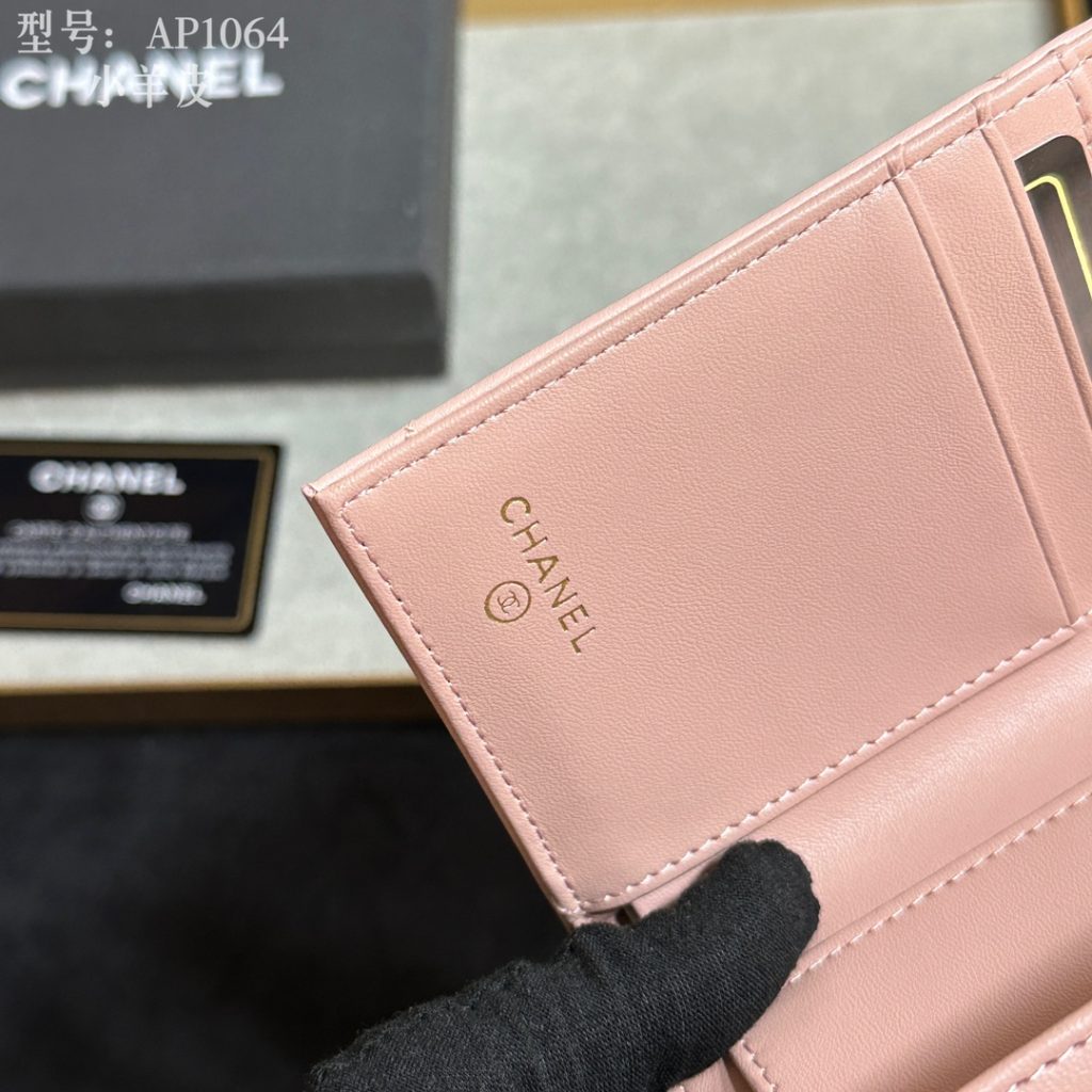 【シャネル】キャビアスキン 長財布 ココマーク金具 上品なブラック レディースウォレット - 画像 6