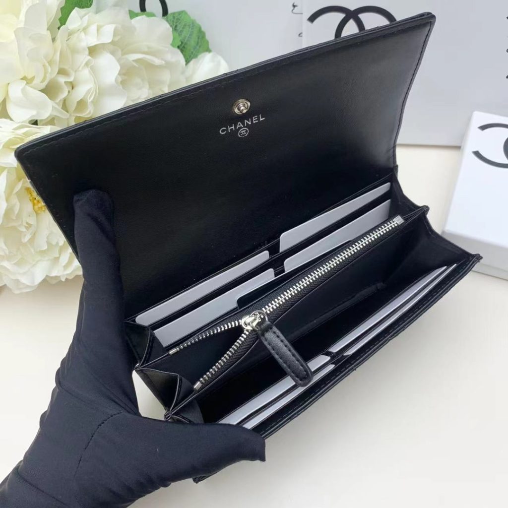 【シャネル】キャビアスキン 長財布 ココマーク金具 上品なブラックのレディースウォレット - 画像 8