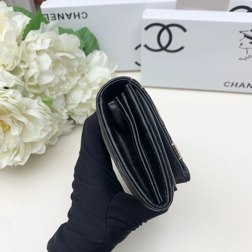 【シャネル】キャビアスキン 長財布 ココマーク金具 上品なブラック レディースウォレット - 画像 5