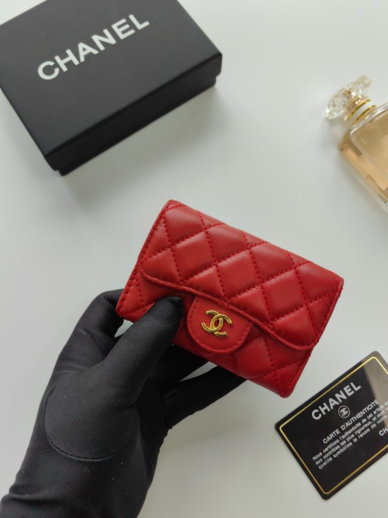 【シャネル】キャビアスキン 長財布 ココマーク金具 上品なブラックレザーのレディースウォレット - 画像 4