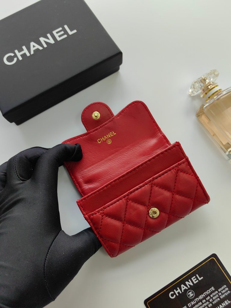 【シャネル】キャビアスキン 長財布 ココマーク金具 上品なブラックレザーのレディースウォレット - 画像 5