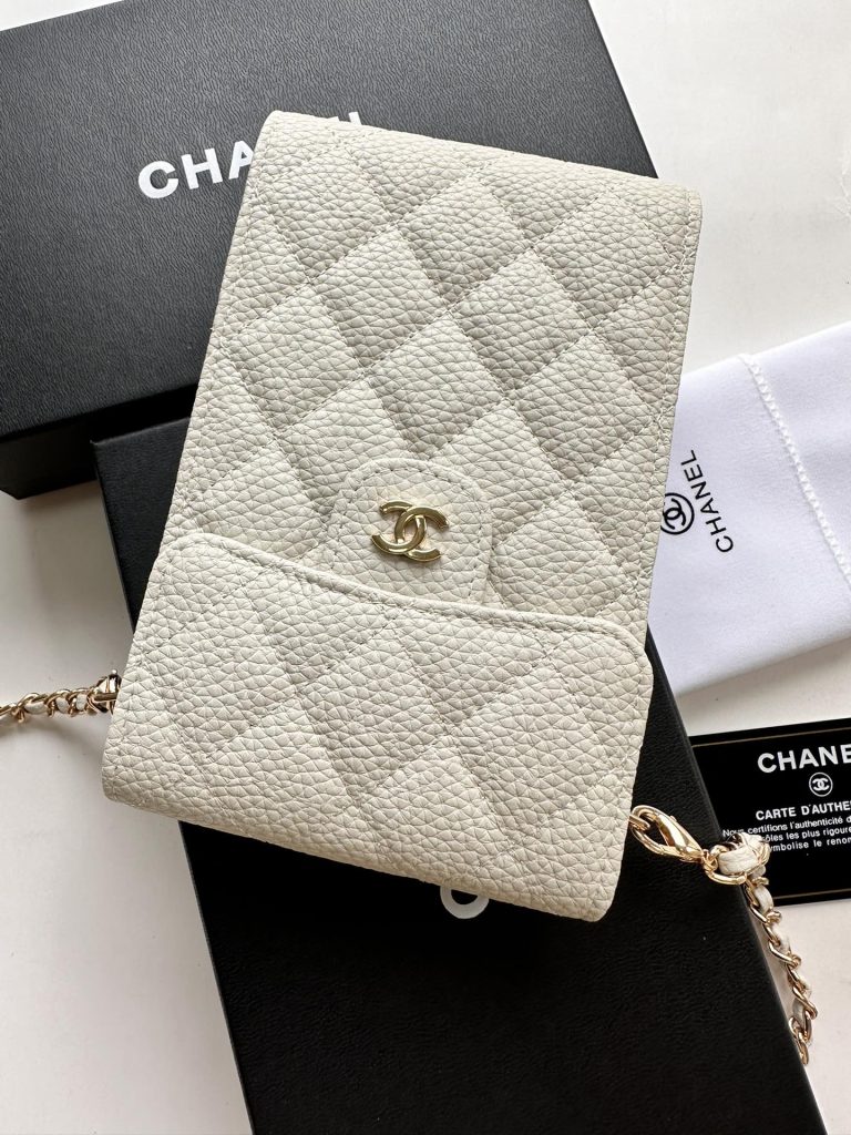 【シャネル】キャビアスキン 長財布 ココマーク金具 上品なブラックのレディースウォレット - 画像 4