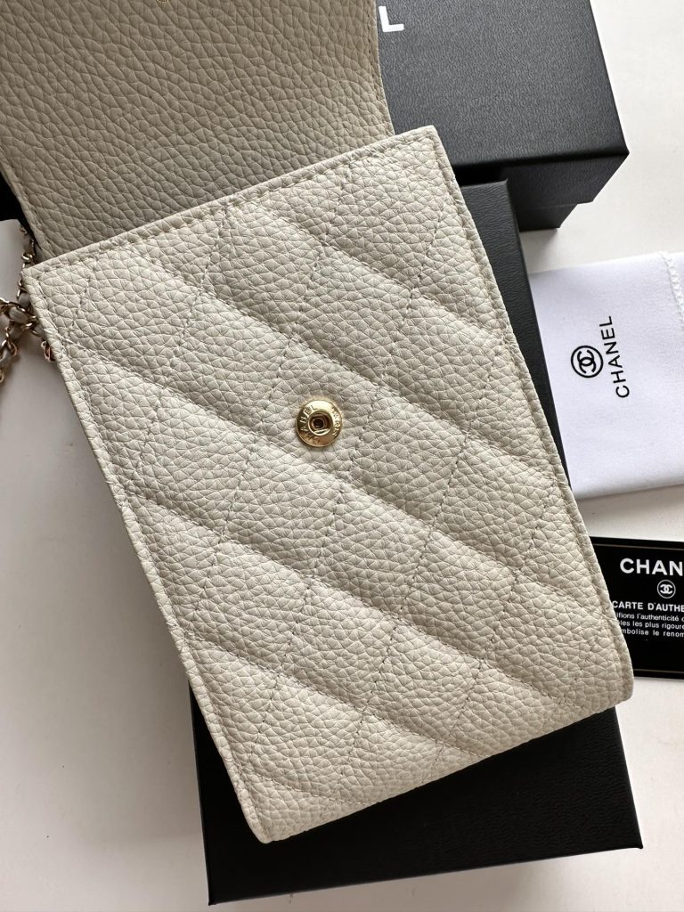 【シャネル】キャビアスキン 長財布 ココマーク金具 上品なブラックのレディースウォレット - 画像 7