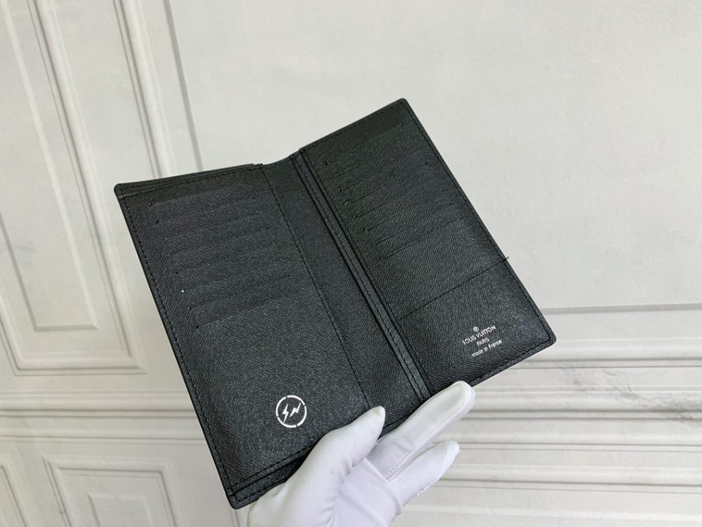 ルイヴィトン（LOUIS VUITTON） 長財布 モノグラム クラシックなデザイン 上質なレザー 上品で高級感あふれる一枚 - 画像 5
