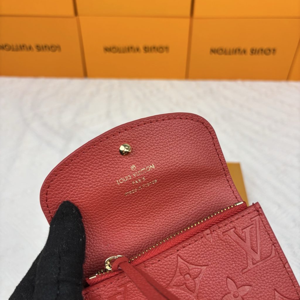 ルイヴィトン(LOUIS VUITTON) 長財布 モノグラム コインホール付き クラシックなデザイン 上品で高級感のある逸品です - 画像 7