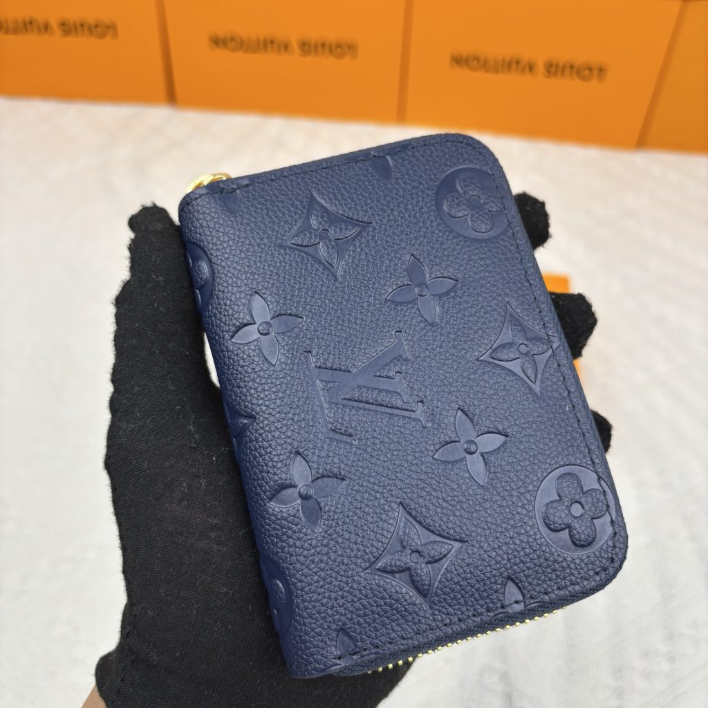 ルイヴィトン（LOUIS VUITTON） 長財布 モノグラム クラシックなデザイン 金具美品 上品で高級感あふれる逸品 - 画像 4