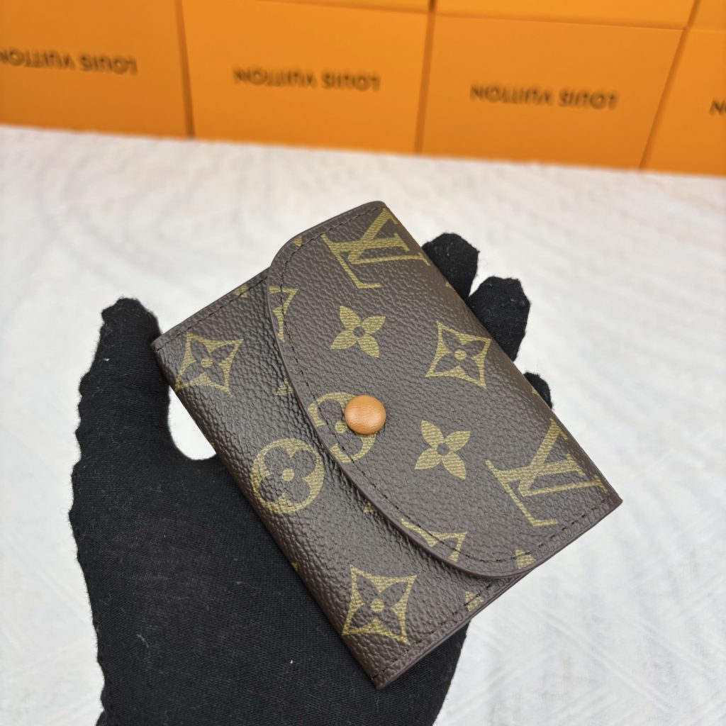 ルイヴィトン 長財布 モノグラム コインポケット付き クラシックで上品なデザイン 高級感あふれる逸品 - 画像 4
