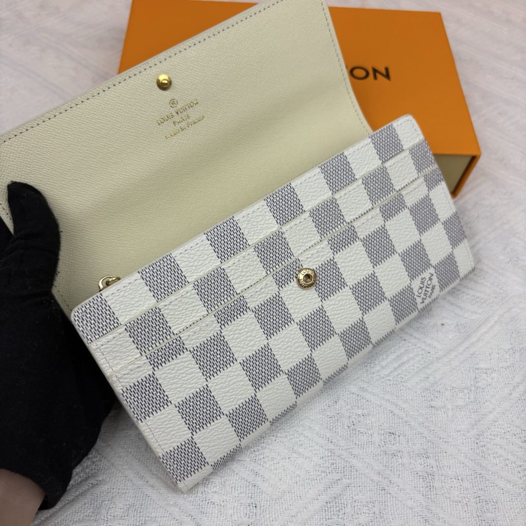 ルイヴィトン 長財布 モノグラム キャンバス地 クラシックで上質な仕様 上品な高級感あふれる逸品です - 画像 7