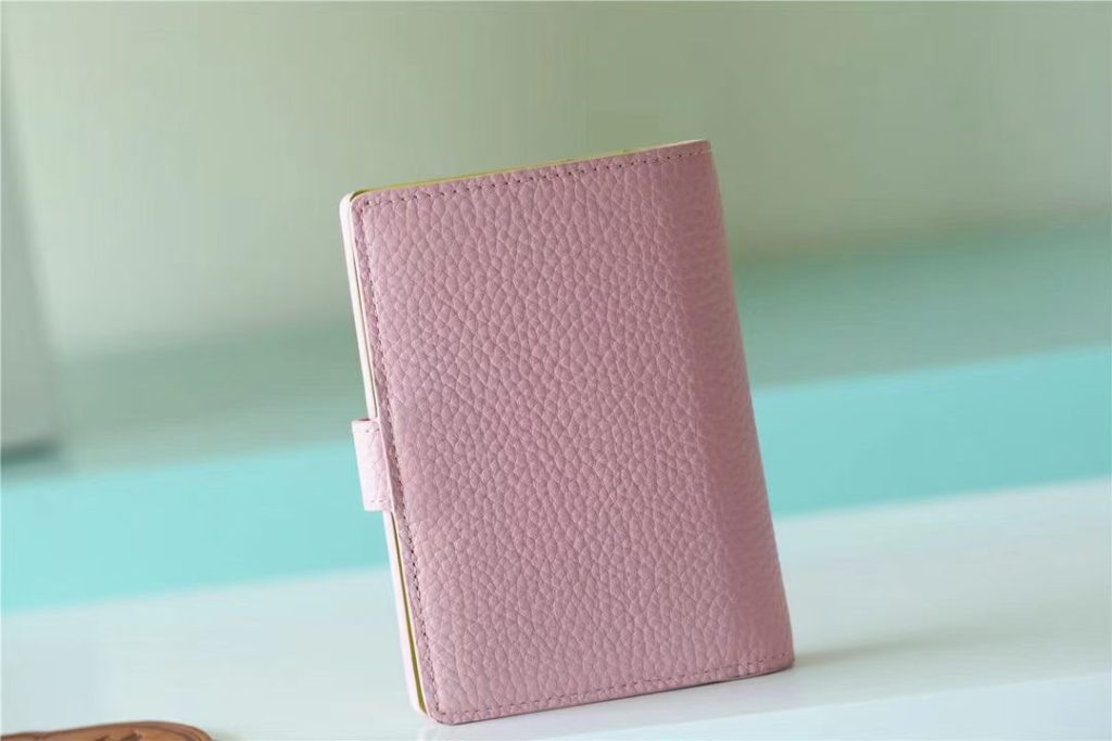 ルイヴィトン（LOUIS VUITTON） 長財布 モノグラム クラシックなデザイン 上質なレザー 上品で高級感のある一枚 - 画像 2