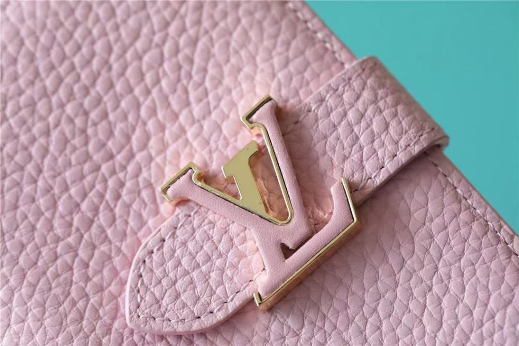 ルイヴィトン（LOUIS VUITTON） 長財布 モノグラム クラシックなデザイン 上質なレザー 上品で高級感のある一枚 - 画像 5