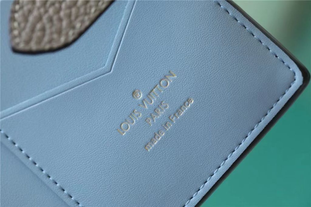 ルイヴィトン（LOUIS VUITTON） 長財布 モノグラム クラシックなデザイン 金具美品 上品で高級感のある逸品です - 画像 7