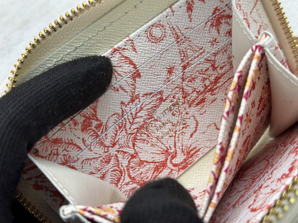 ルイ・ヴィトン モノグラムキャンバス 上品な長財布 レディース ギフトにも最適な定番モデル - 画像 8