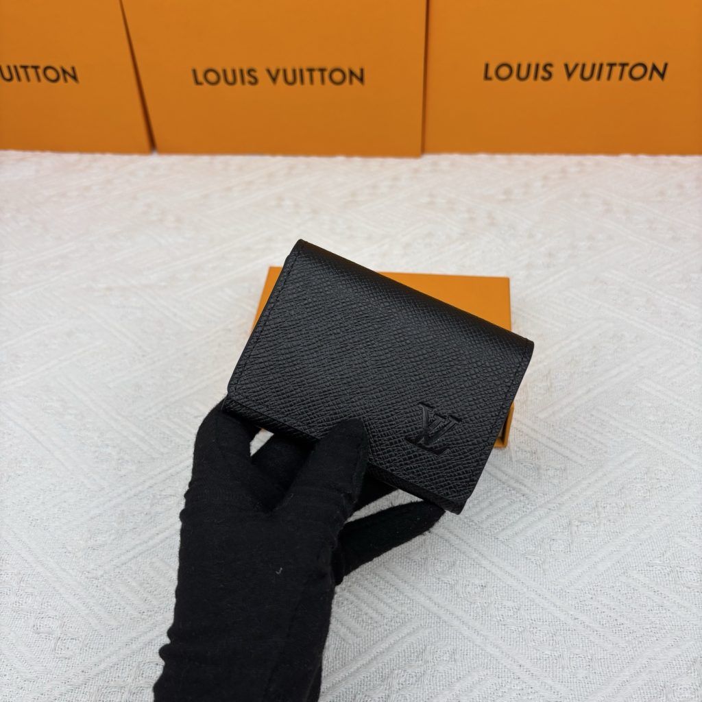 ルイ・ヴィトン モノグラムキャンバス 上品な長財布 財布・小物|仕事帰りに使いやすさを写真で整理