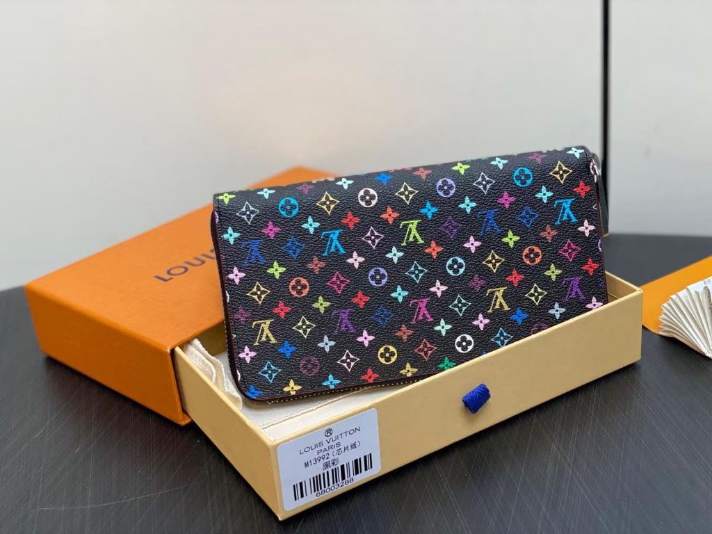 ルイ・ヴィトン モノグラムキャンバス 上品な長財布 レディース ギフトにも最適な定番モデル - 画像 3