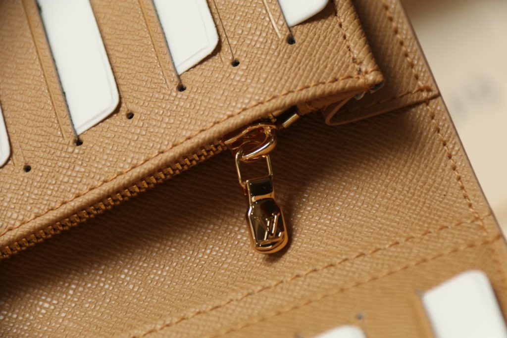 ルイ・ヴィトン モノグラムキャンバス 上品な長財布 レディース向け ギフトにも最適 - 画像 7