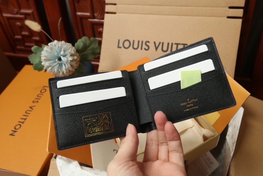 ルイ・ヴィトン モノグラムキャンバス 上品な長財布 レディース ギフトにも最適な定番モデル - 画像 4