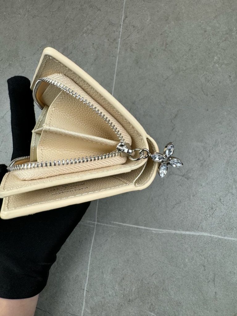 ルイ・ヴィトン モノグラムキャンバス 上品な長財布 レディースに人気の定番モデル - 画像 8