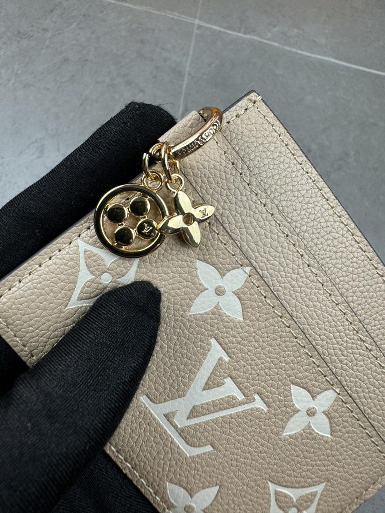 ルイ・ヴィトン モノグラムキャンバス 上品な長財布 洗練されたデザインでギフトにも最適 - 画像 7